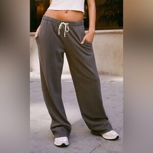 John Galt (Brandy Melville) Gray Anastasia Sweatpants